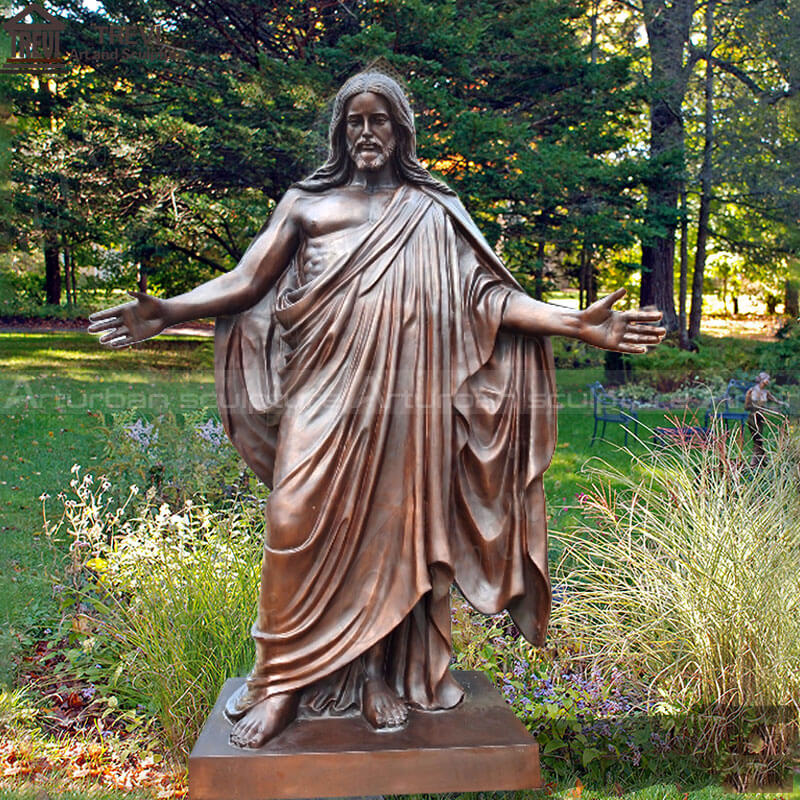 jesus statue with open arms