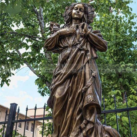 mary undoer of knots statue