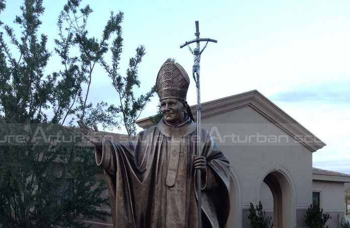 saint john paul ii statue