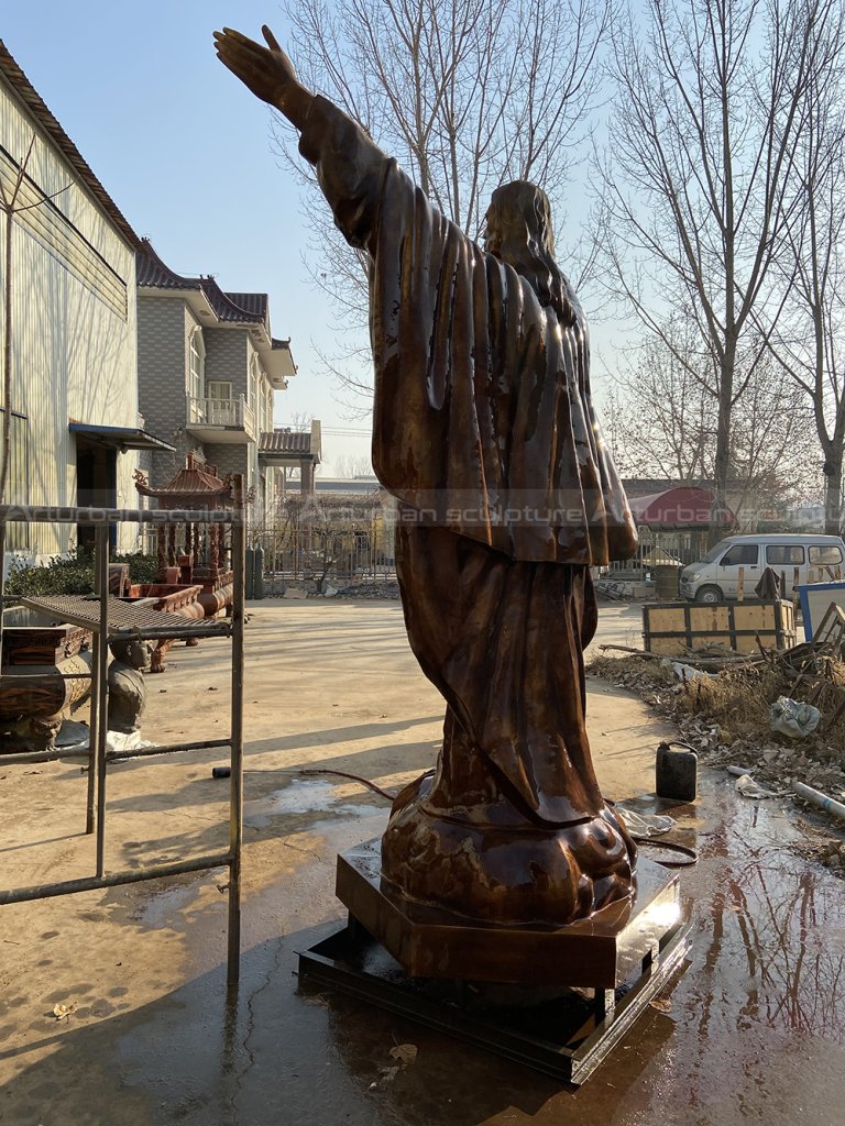 large outdoor Jesus statue