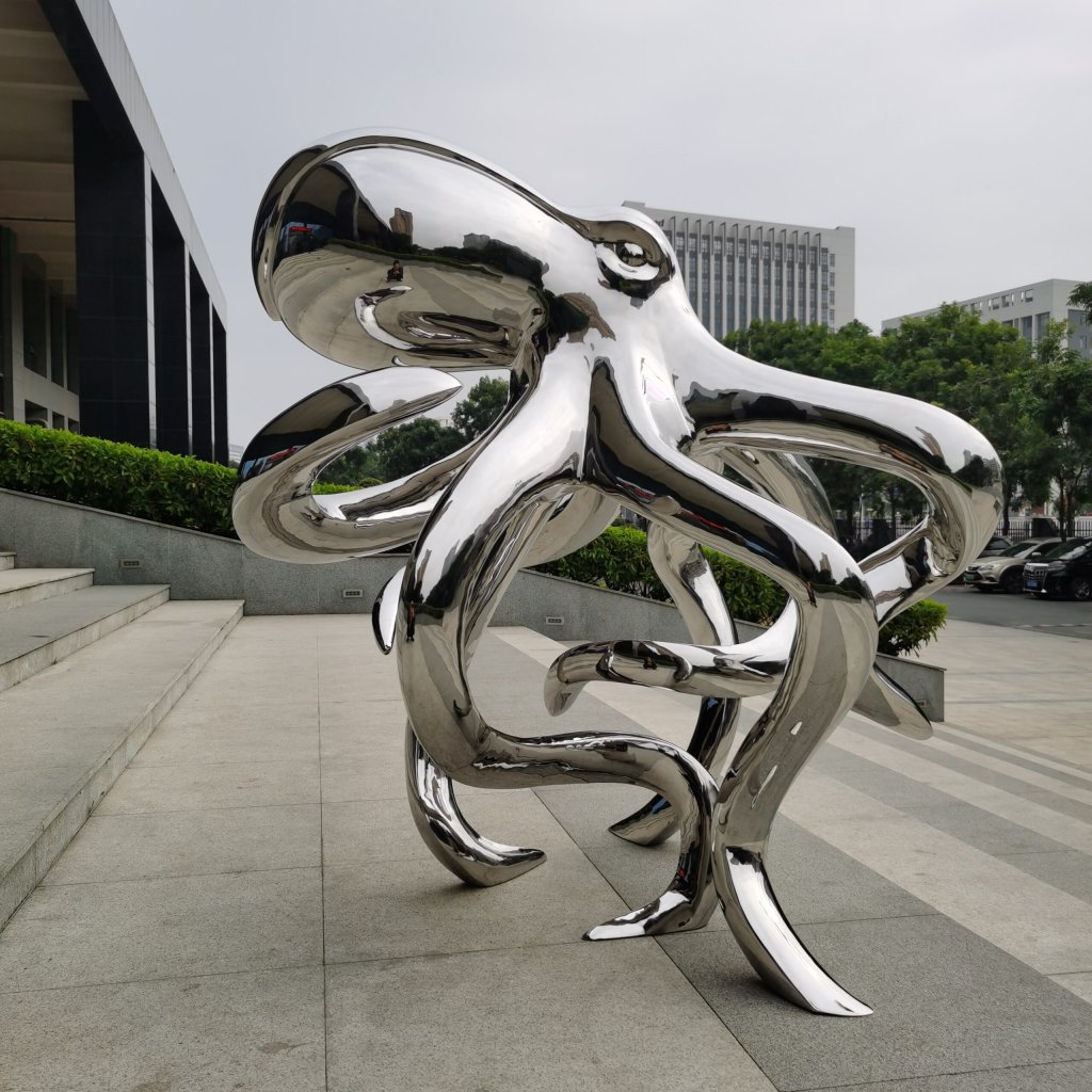 octopus sculpture