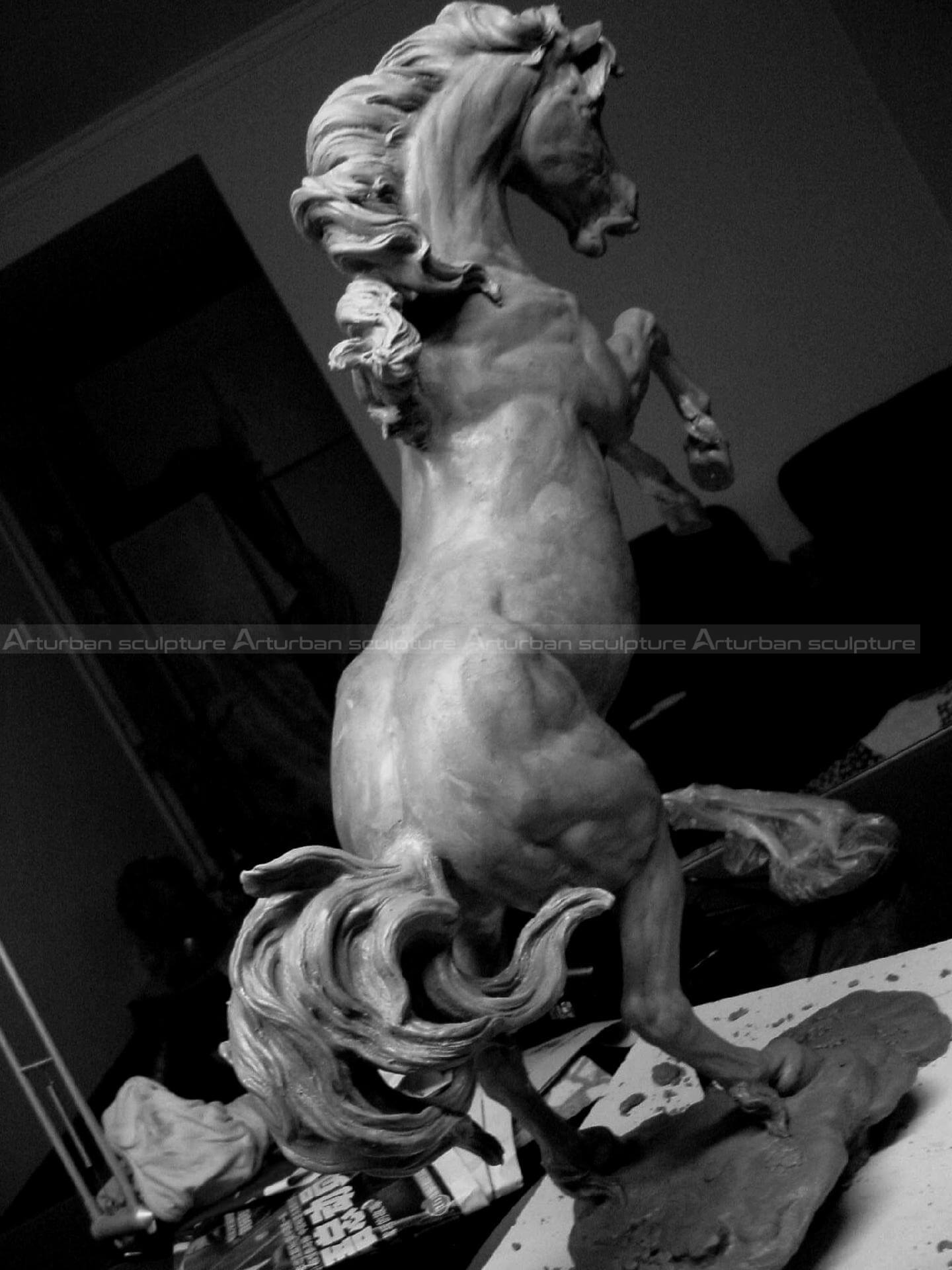 two horse statue