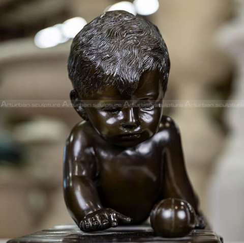 baby statue