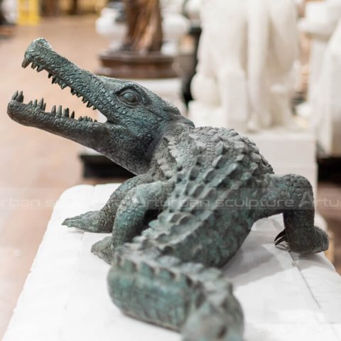 crocodile sculpture