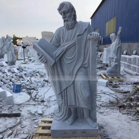 Saint Simon statue