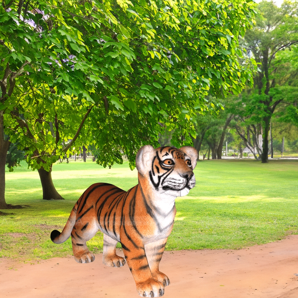 tiger cub statue