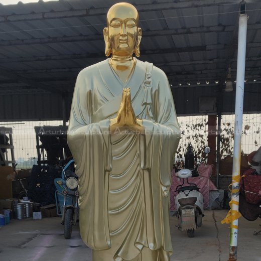 Ananda statue