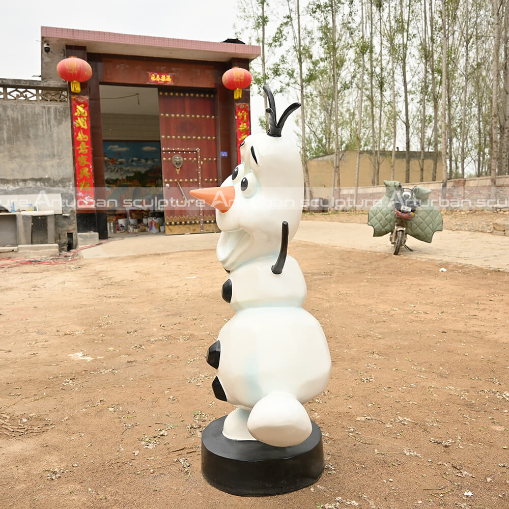 olaf disney sculpture