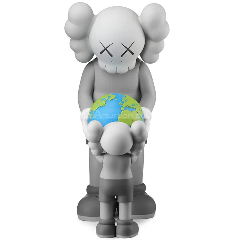 Kaws the Promise Statue