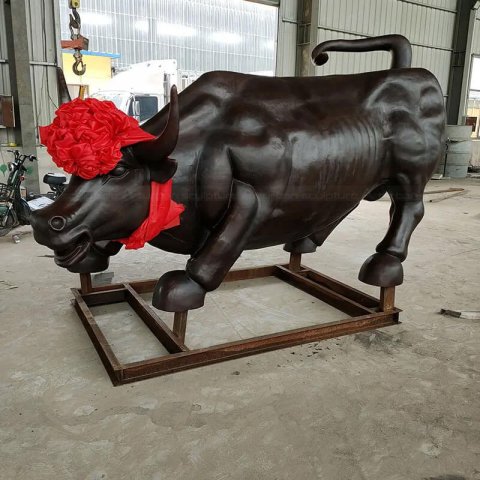 Stock Market Bull Sculpture