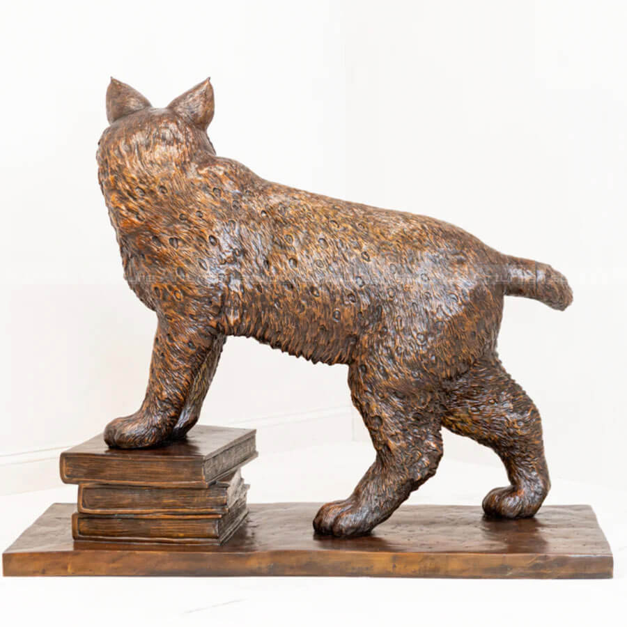 Bobcat Sculpture