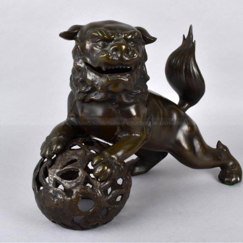 Chinese Foo Dog Sculpture