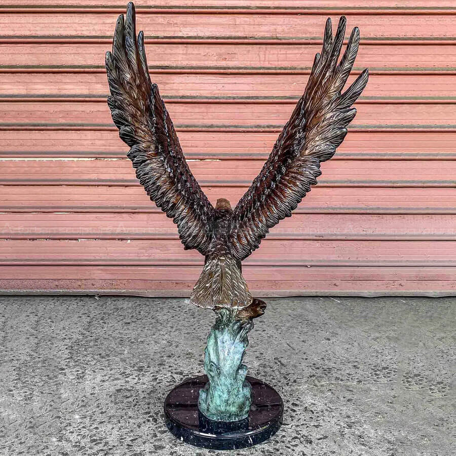 Flying Eagle Garden Ornament