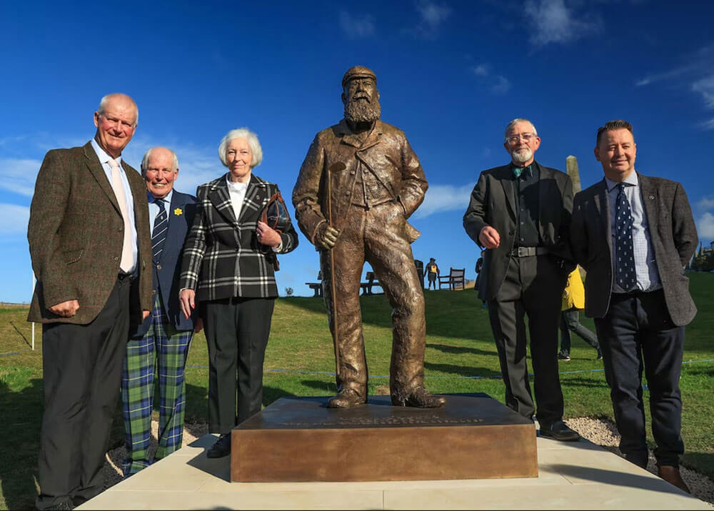 Old Tom Morris Statue