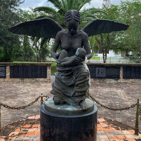 Black Angel Garden Statue