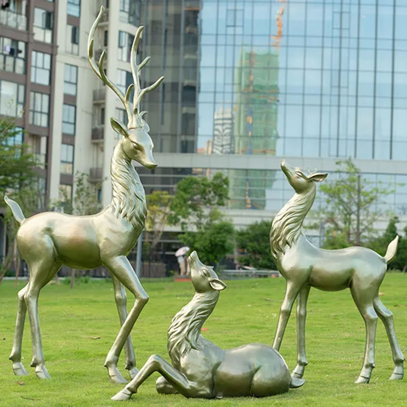 Bronze Deer Statue Outdoor