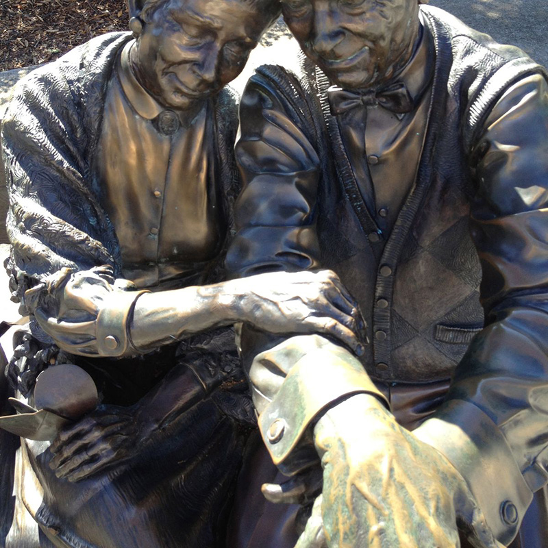 Old Couple Garden Statue