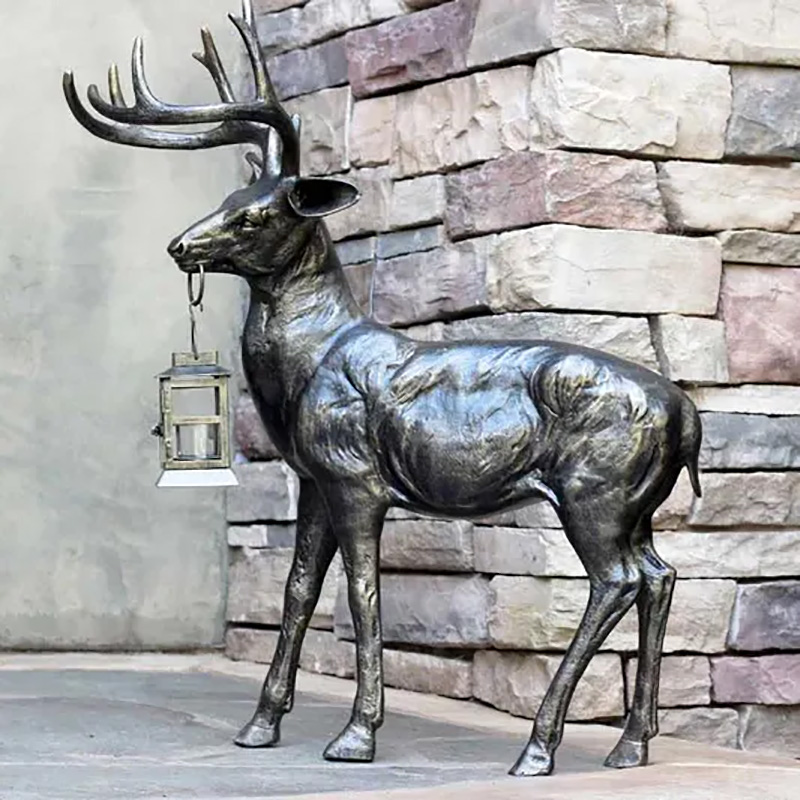 Standing Deer Décor