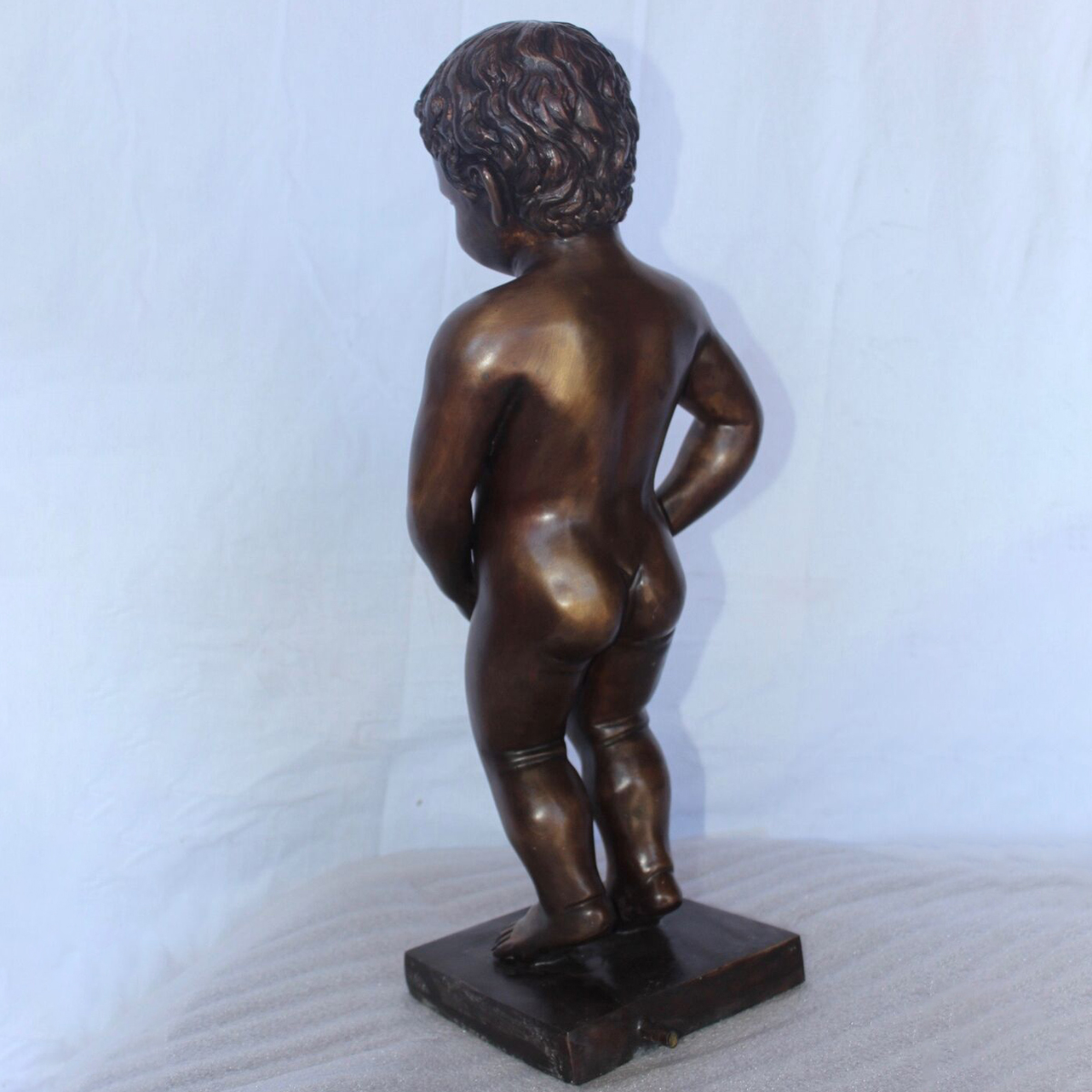 Bronze Manneken Pis