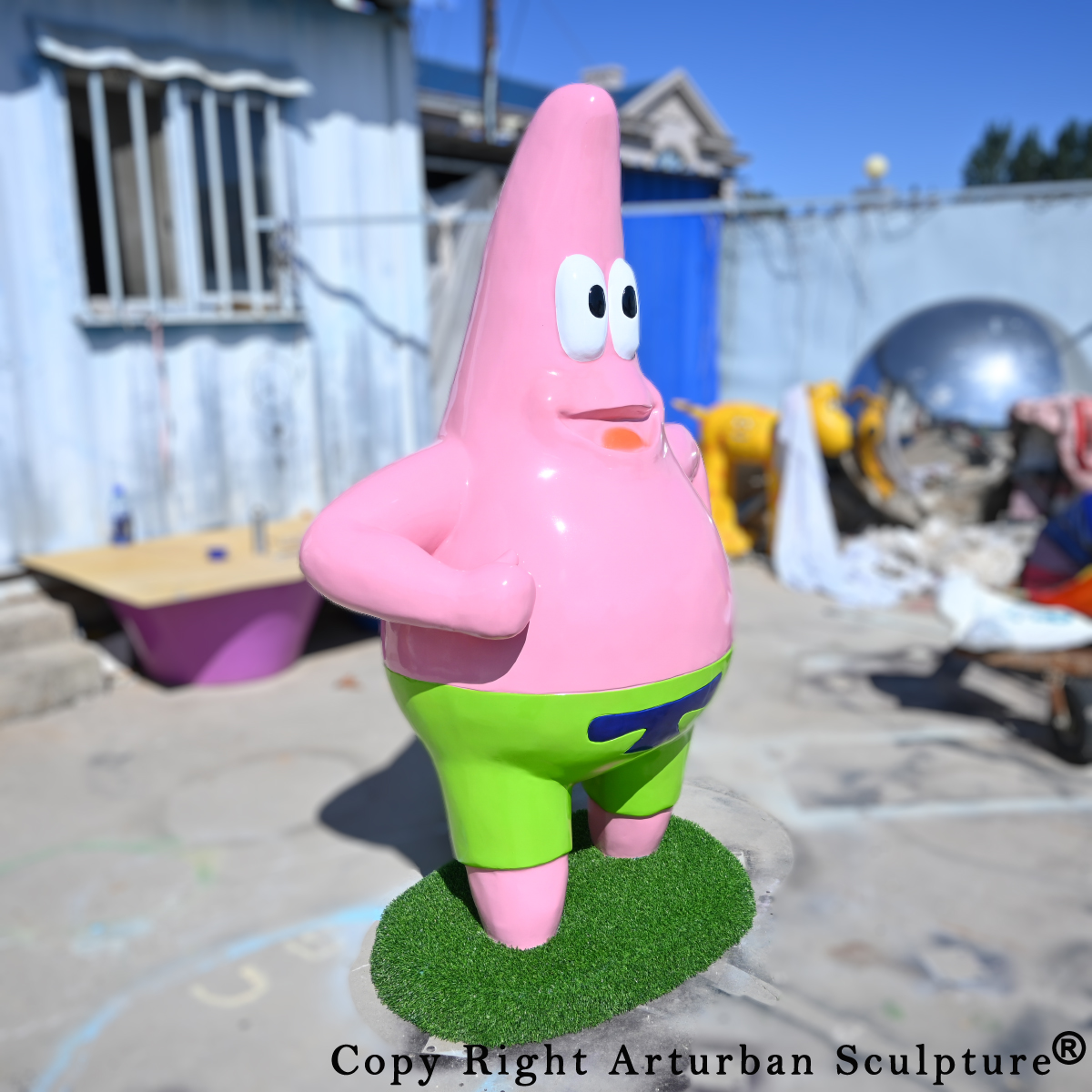 Resin Patrick Star Statue