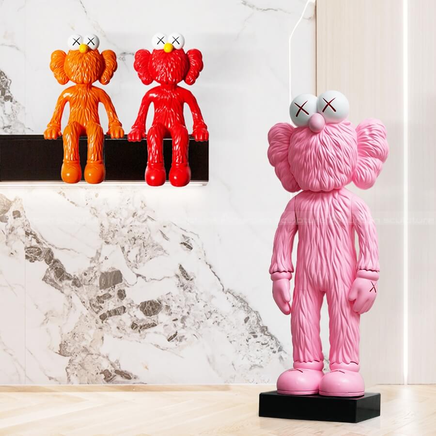 kaws statue