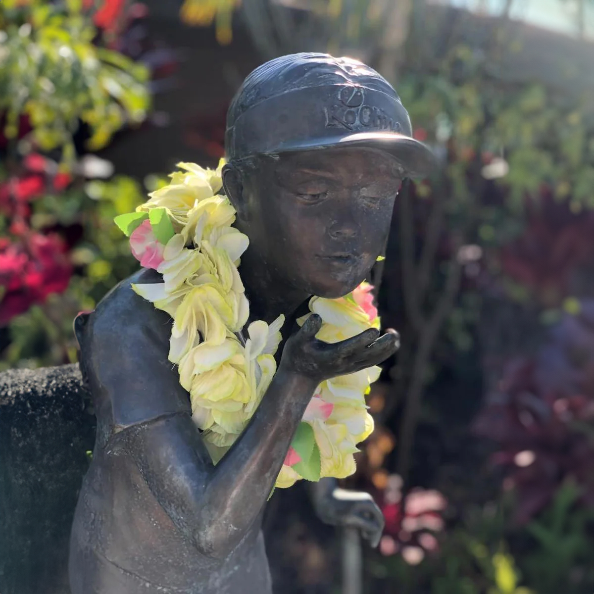 Bronze Golfer Girl Statue