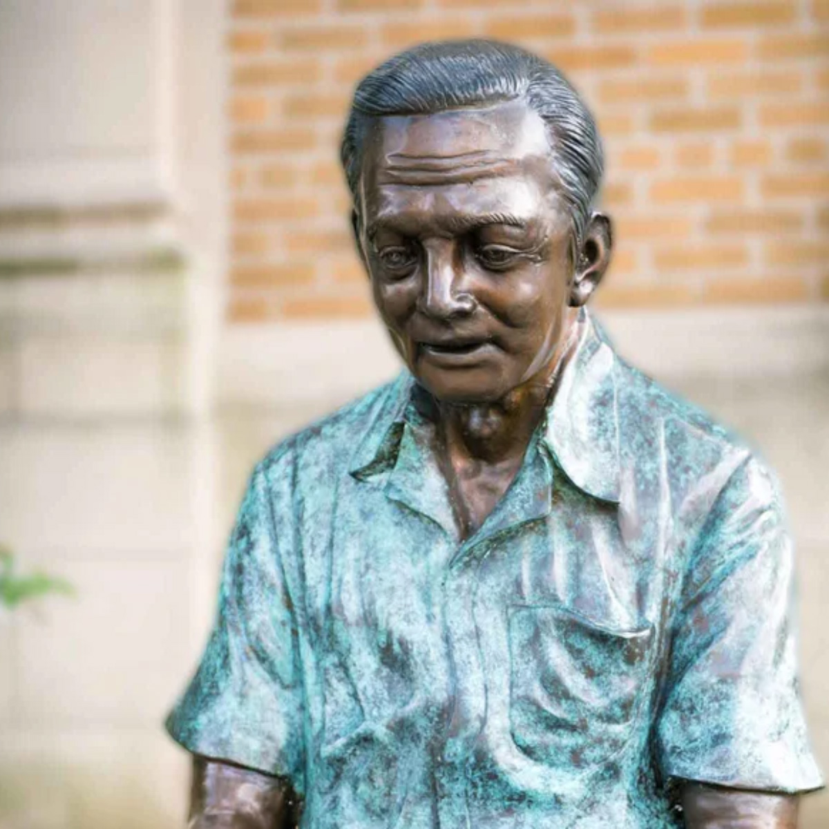 Grandfather and Granddaughter Statue