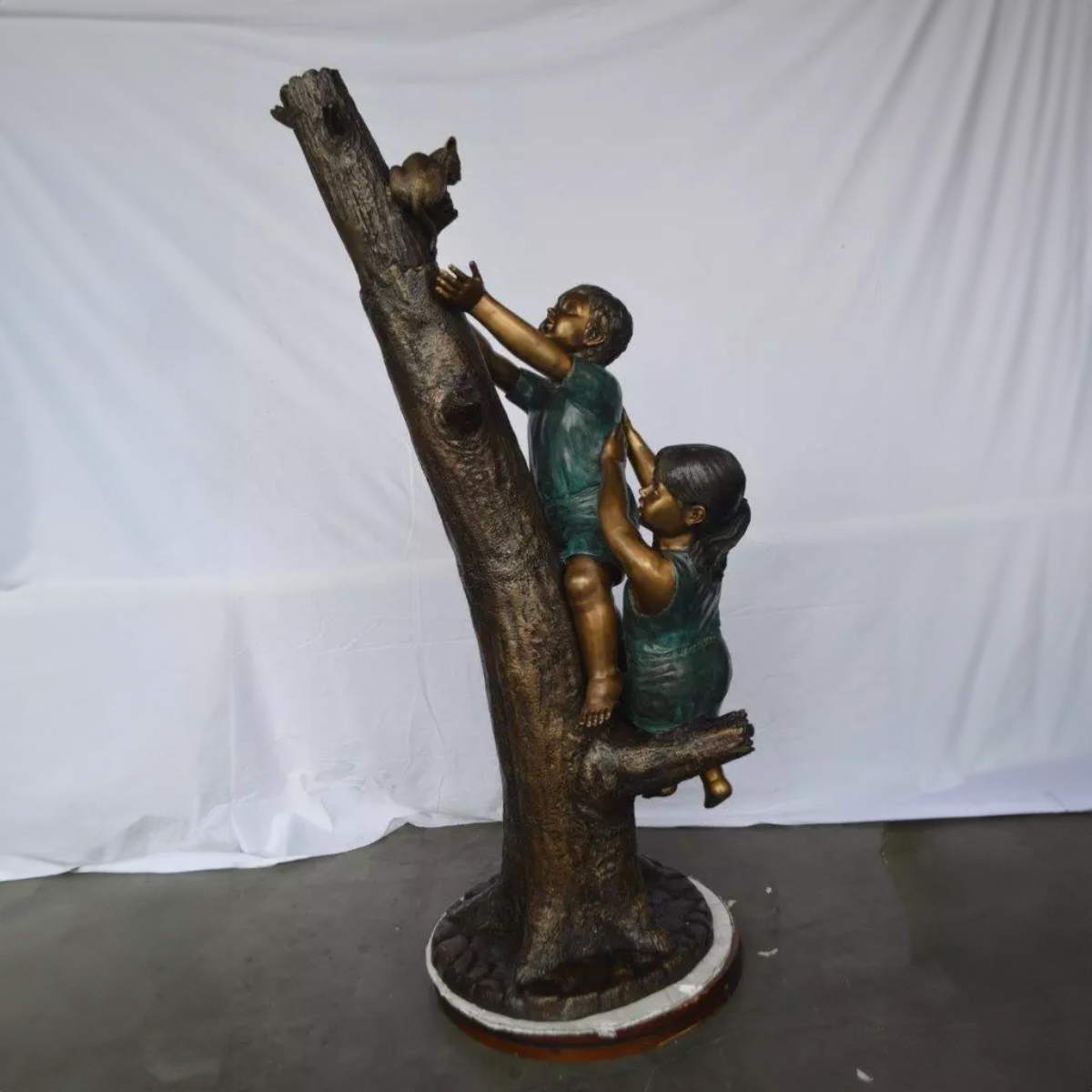 Kids Climbing Tree Statue Outdoor