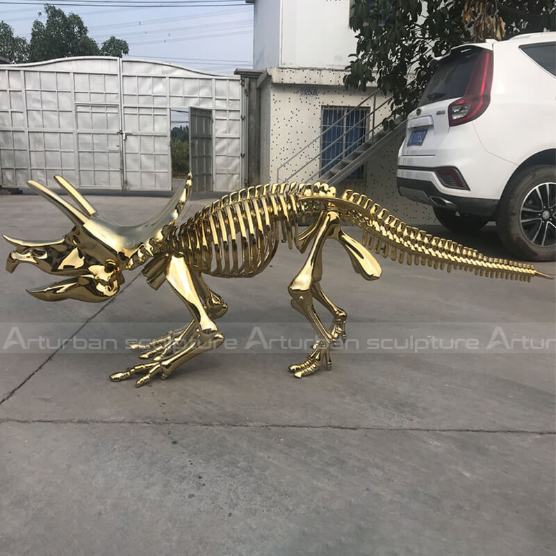 Life Size Dinosaur Skeleton