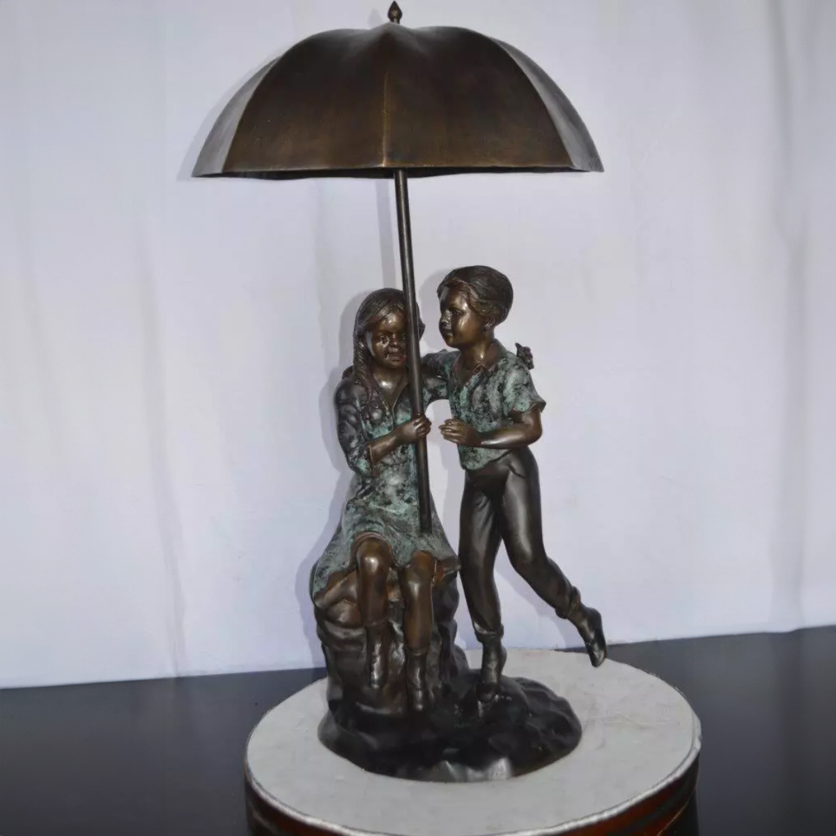 Metal Kids with Umbrella Statue