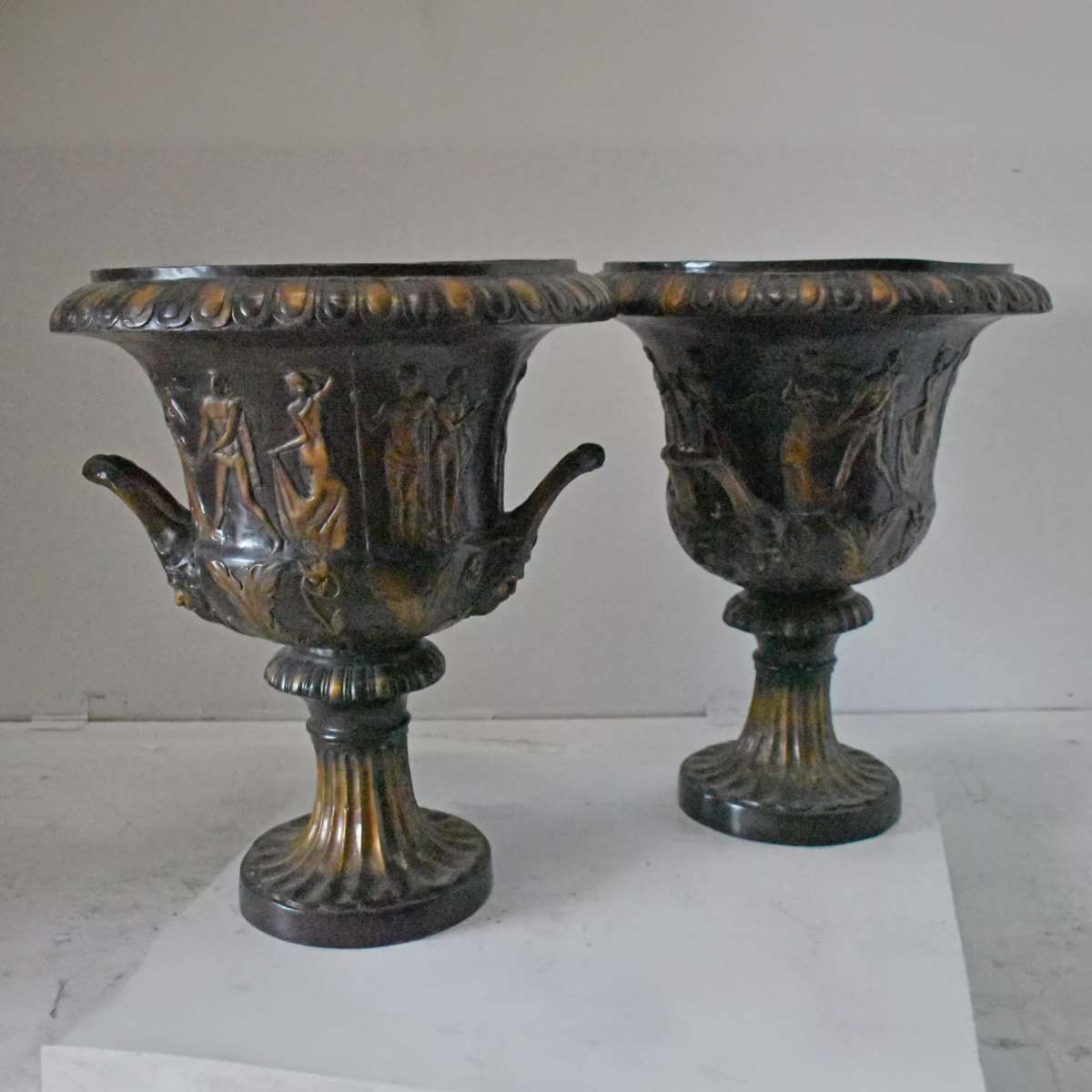 Sculpture Urns