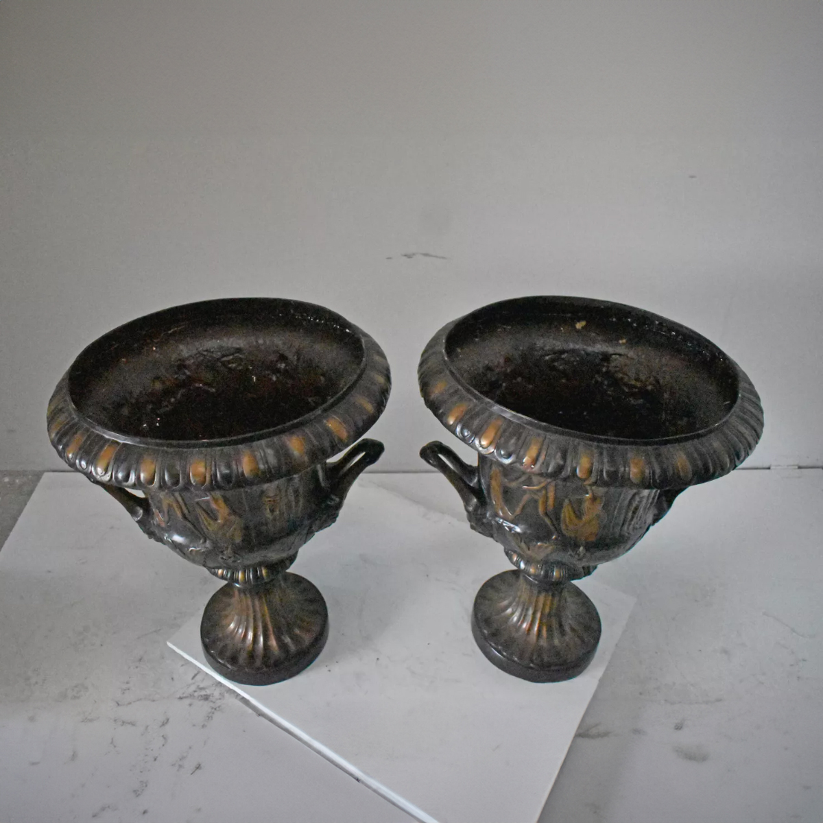 Sculpture Urns