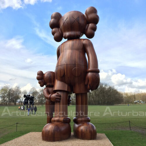 Swizz Beatz Kaws Statue