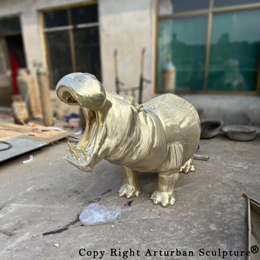 polish of Bronze Hippo