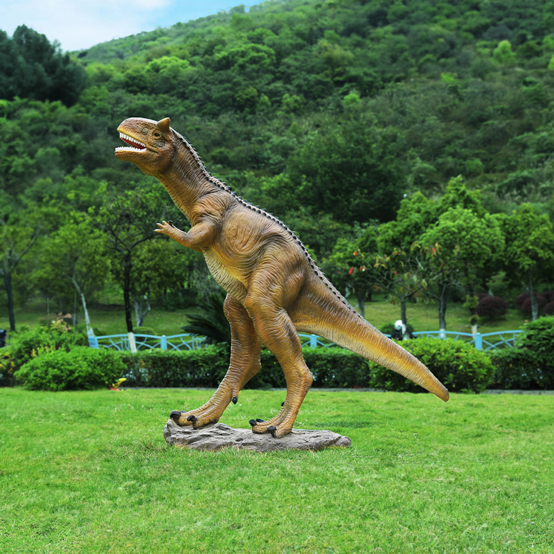 Carnotaurus Statue