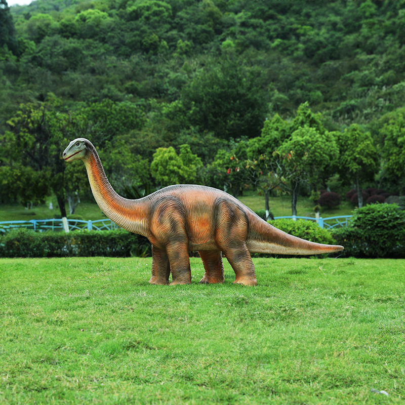 Diplodocus Statue