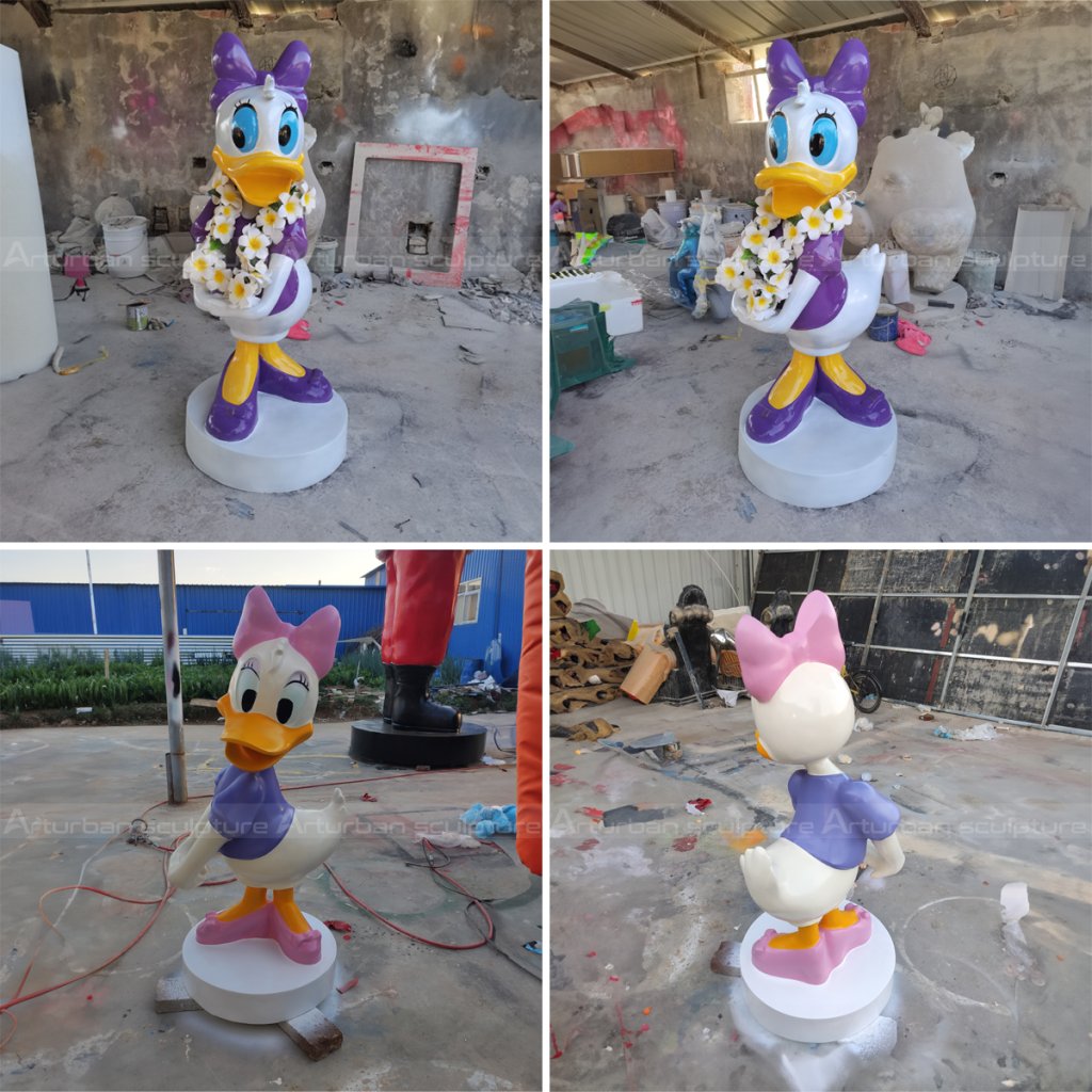 Daisy Duck Garden Statue