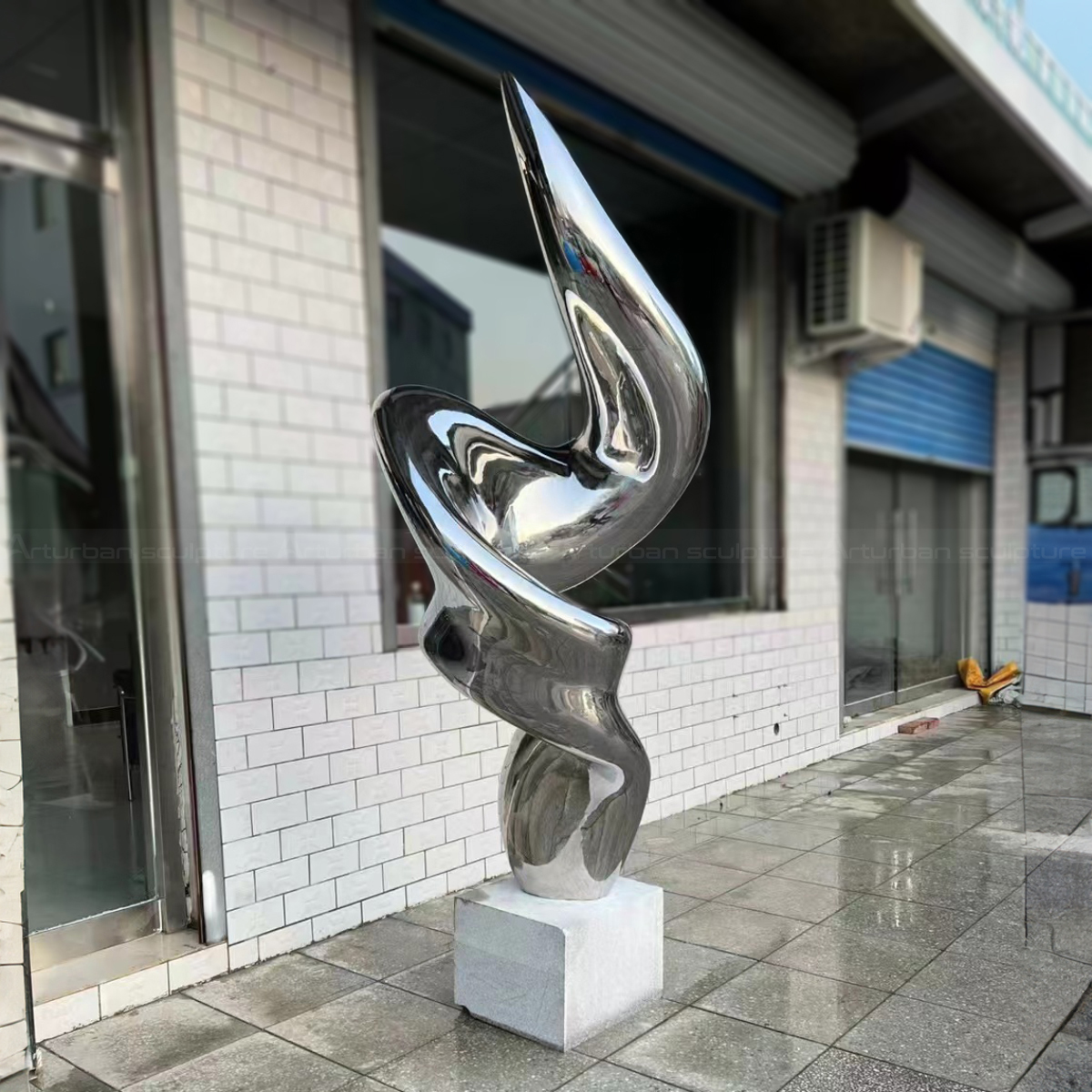 Garden Modern stainless steel abstract Statues
