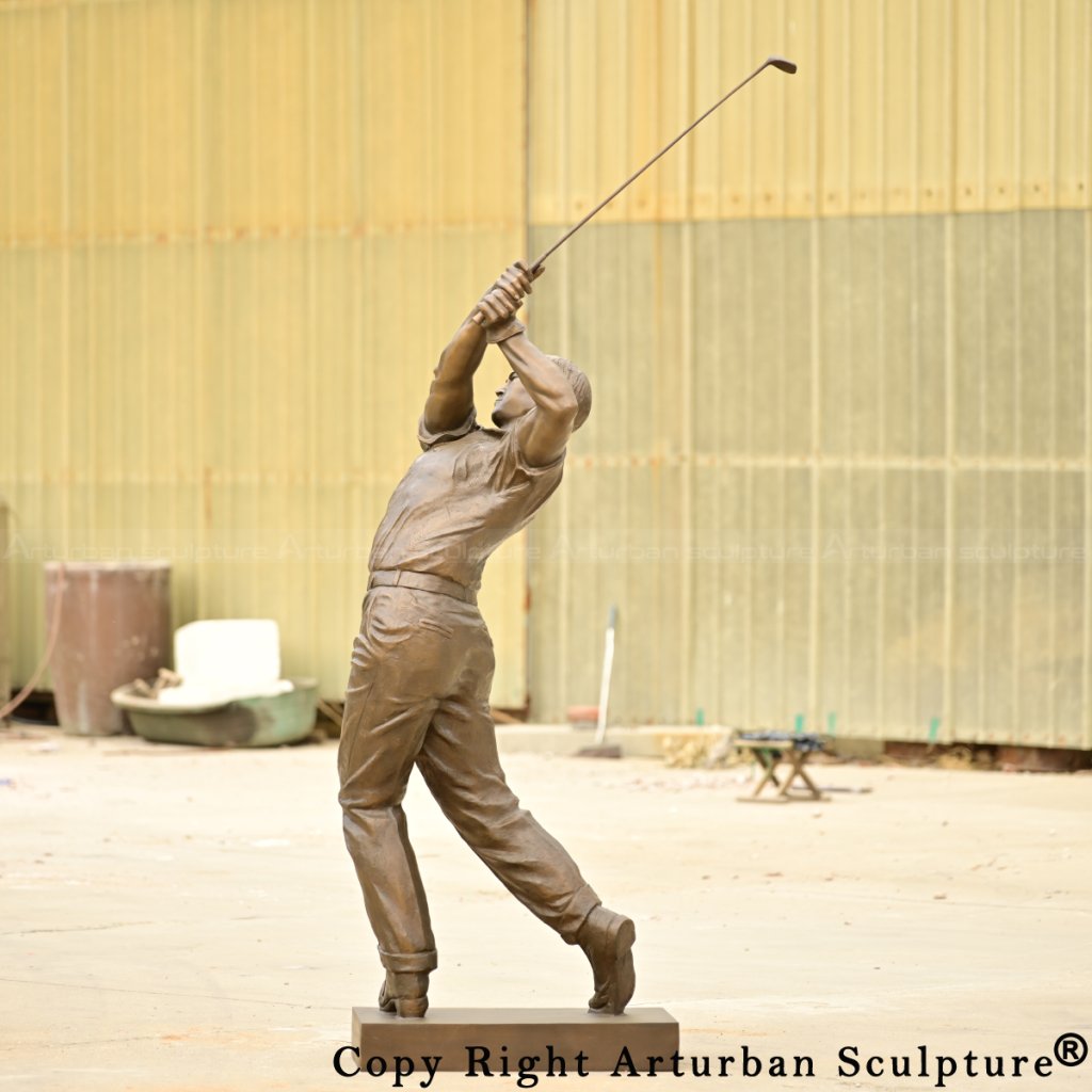 Arnold Palmer bronze statue showing strong swing posture
