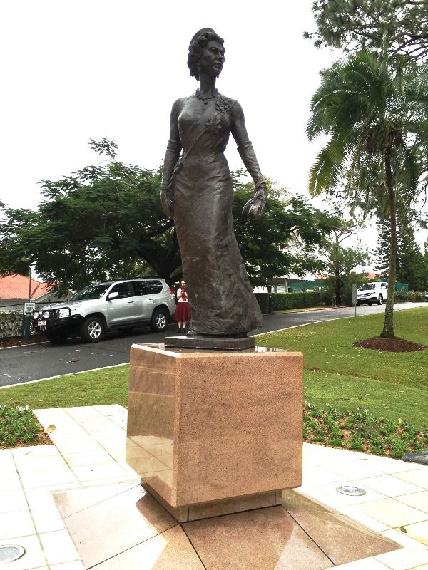 Queen Elizabeth's first statue in Queensland