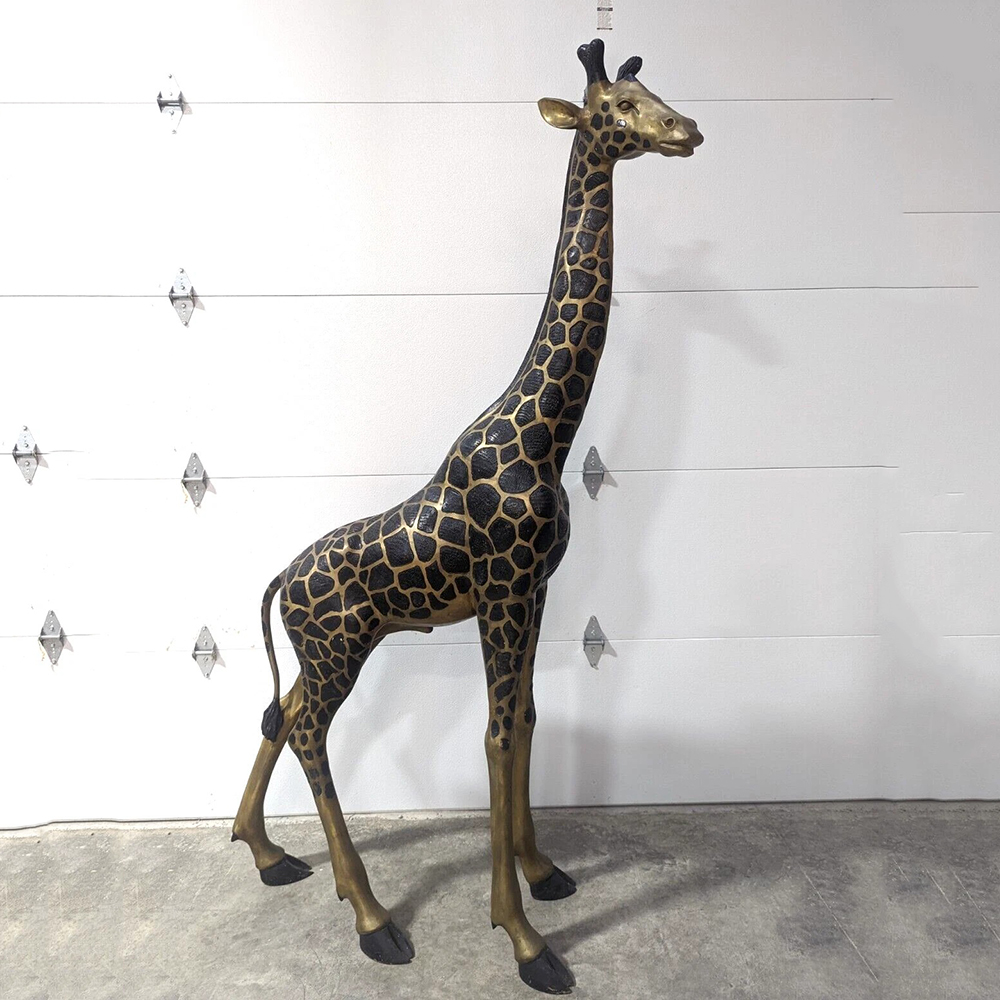 bronze Giraffe Bronze Sculpture life size
