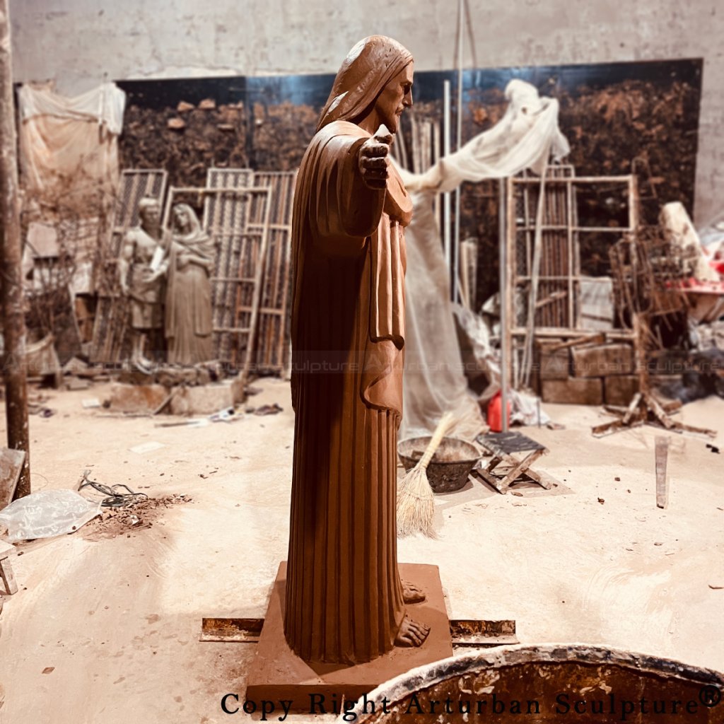 Clay model side view of the Jesus Christ the Redeemer Statue