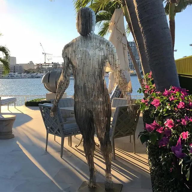 Disappearing Sculpture made of stainless steel,