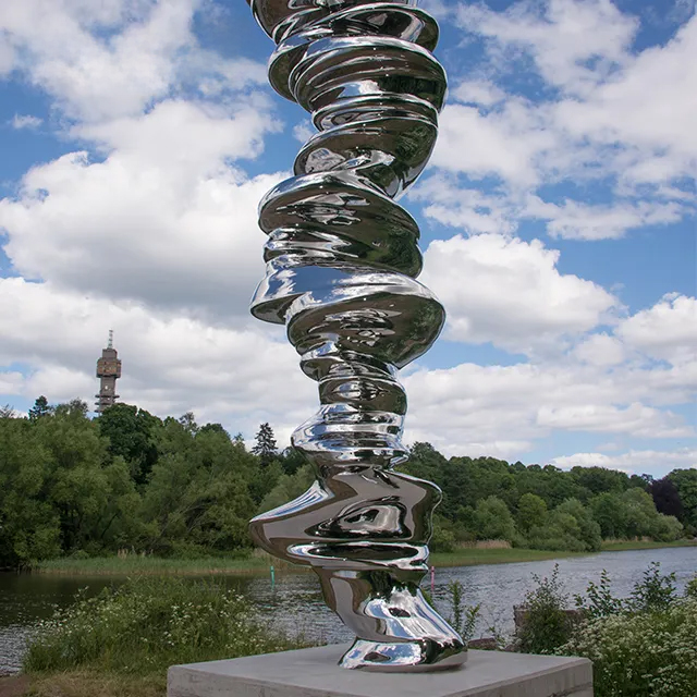 Stainless steel Twisting Sculpture with dynamic spiral shape