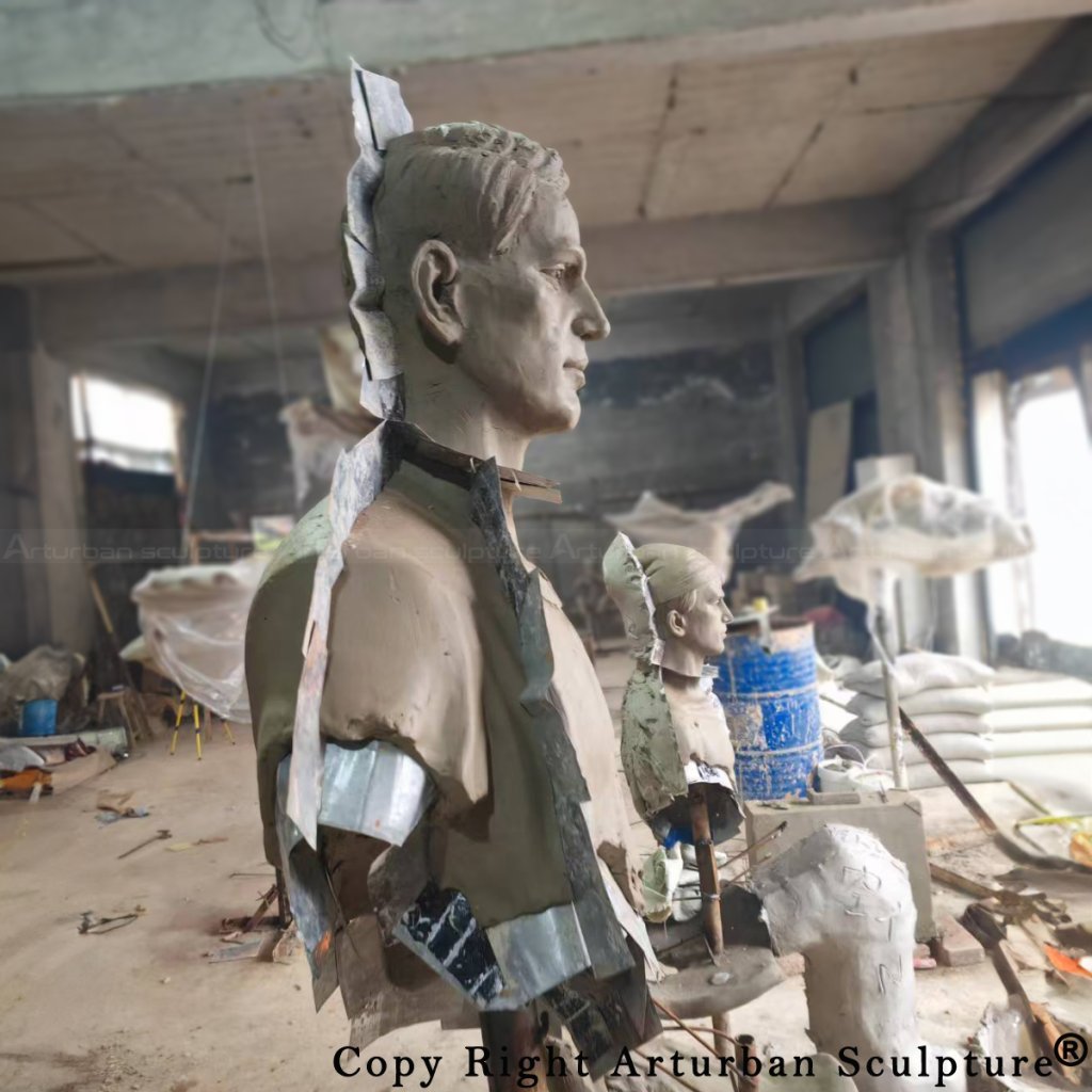 2-Bruno Catalano sculpture in bronze casting preparation