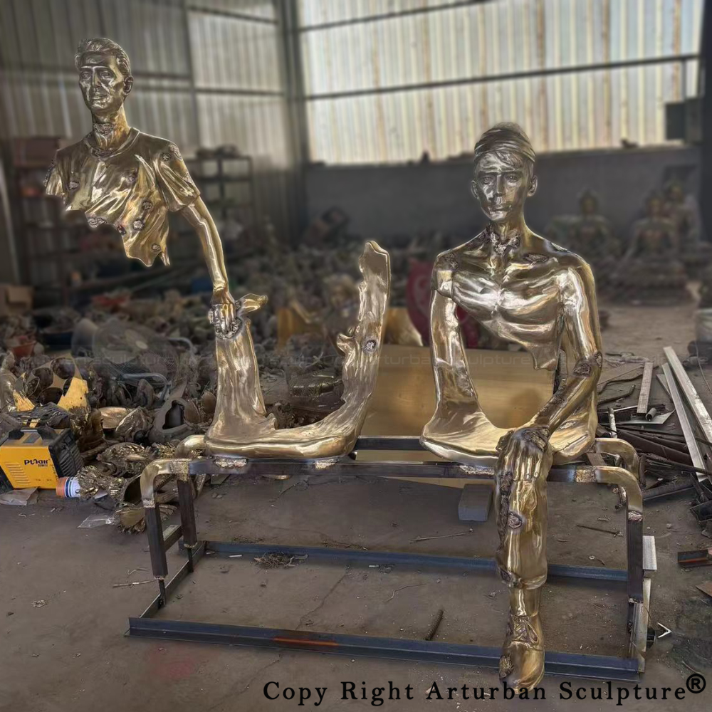 5-Bronze Les Voyageurs Sculpture in welding and polishing stage