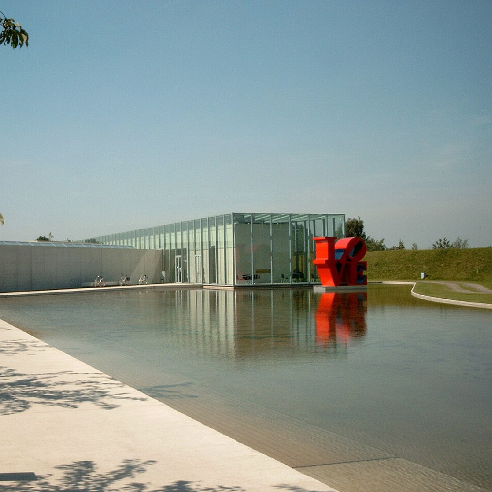 At-Langen-Foundation-in-Neuss-Holzheim,-Germany