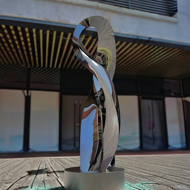 Contemporary Metal Loop Sculpture made of stainless steel