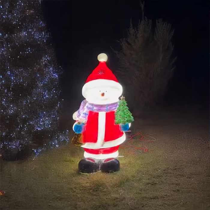 Fiberglass 3 Snowman Outdoor Decoration with red outfit snowman holding tree and bell