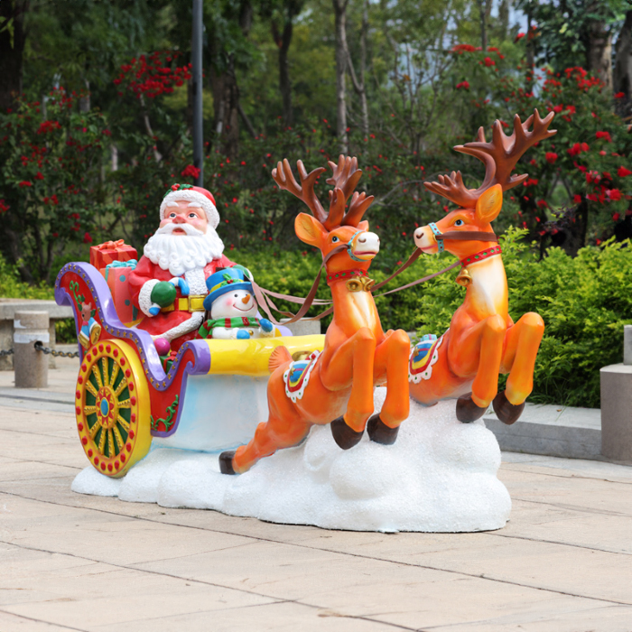 Fiberglass Outdoor Christmas Decorations Santa Sleigh and Reindeer with colorful festive details